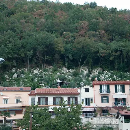 Apartment Gregov *